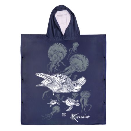 Kanumera Medium Microfiber Poncho, The Turtle Banquet