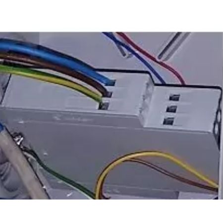 Nardi relay for controlling the compressor