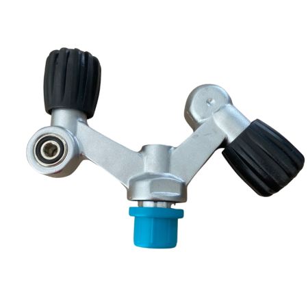 Twin valve outlet V-shaped tap