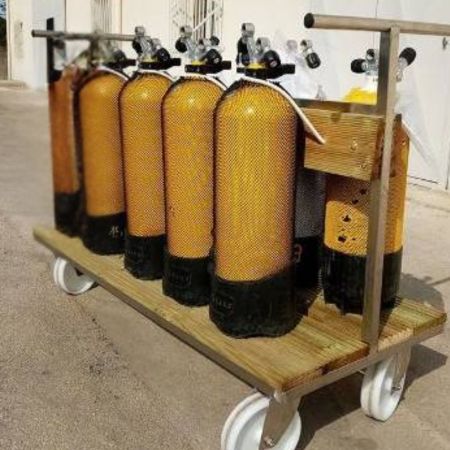 Chariot de transport pour 8 bouteilles de plongée
