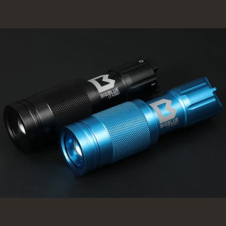 Lampe de plongée CF450M Bigblue