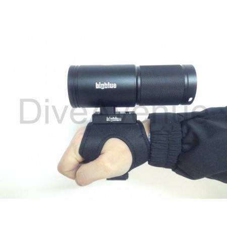 Easy release glove for Bigblue VL/VTL/TL lights